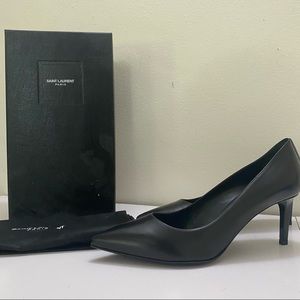 Kitten heel Saint Laurent pump